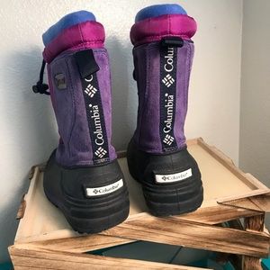 Columbia Bugabarn Jr Boots. Size 4 in girls.